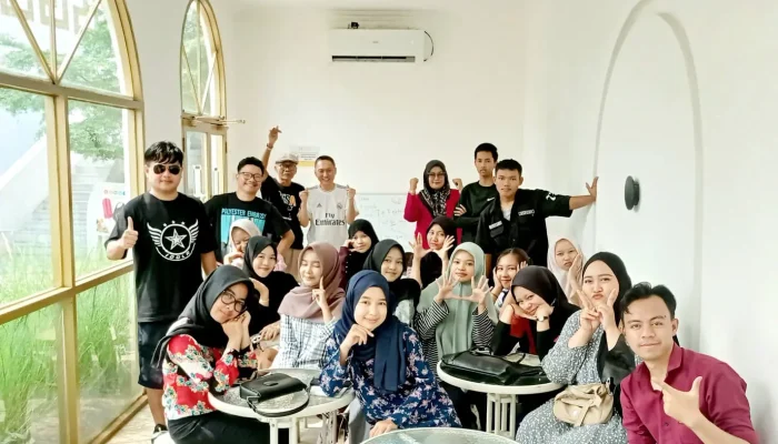 Modal Ngumpul Tiap Sabtu, Komunitas di Purwakarta Ini Bikin Kamu Jago Bahasa Inggris Kaya Bule