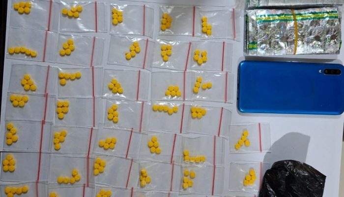 Bawa Ratusan Obat Terlarang, Pemuda Asal Aceh Ditangkap di Purwakarta