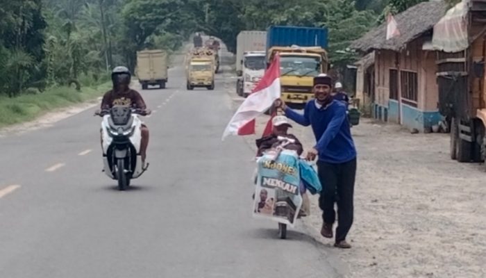 Perjalanan Iman Jumaidi: Jalan Kaki dari Cirebon ke Makkah Bersama Balita Demi Ibadah Haji