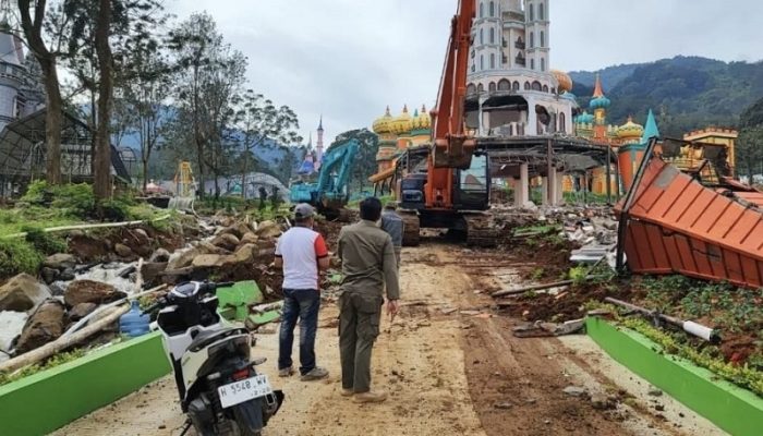 Pemdaprov Jabar Tertibkan Bangunan Liar, Kembalikan Fungsi Lahan untuk Cegah Bencana