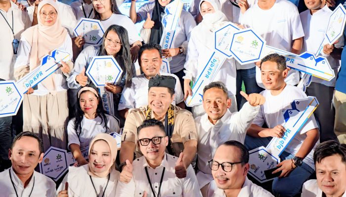 Bank bjb Serahkan 1.080 Rumah FLPP, Wujud Nyata Hunian Layak untuk Rakyat