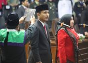 Nina Fitriana dan Sendi Lukmanulhakim Resmi Jadi Anggota DPRD Kota Bandung