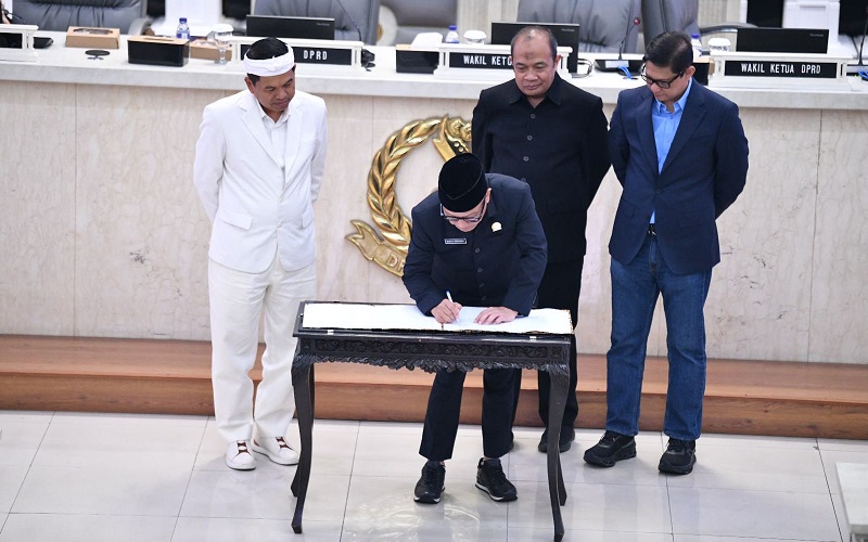 Paripurna DPRD Jabar
