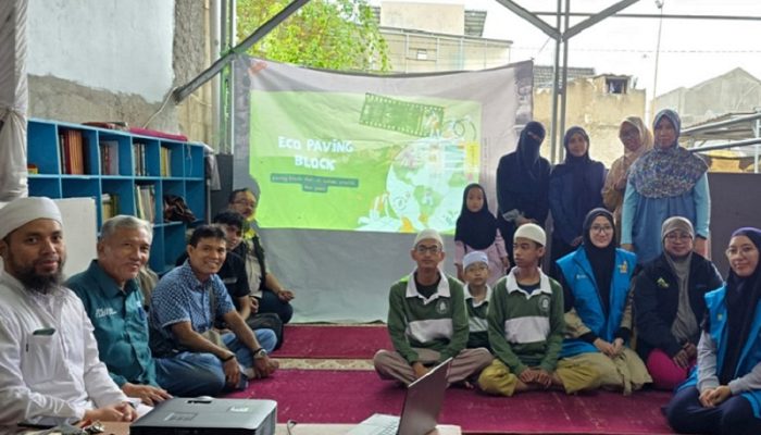 Eco Paving Block, Polban Dorong Desa Cihanjuang Jadi Kampung Daur Ulang Berbasis Inovasi Teknik Sipil