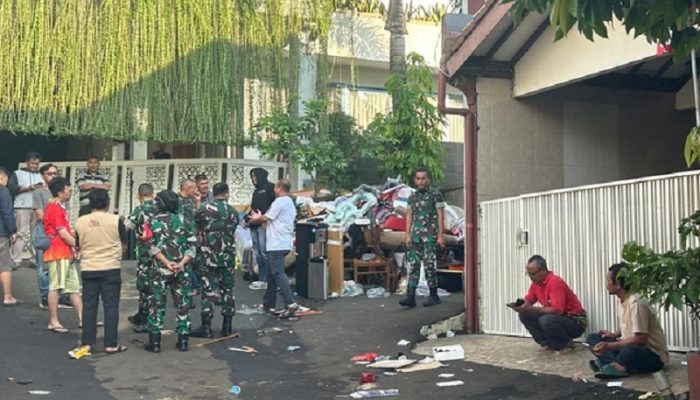Ratusan OTK Jarah Rumah Menteri Sri Mulyani di Bintaro, Diduga Terkoordinasi