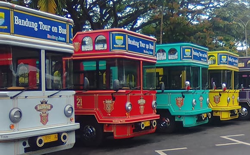 Layanan transfortasi umum di Kota Bandung