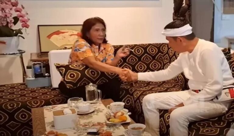 Susi Pudjiastuti saat bertemu Dedi Mulyadi