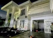 Polisi Tangkap 9 Terduga Penjarah Rumah Uya Kuya di Pondok Bambu