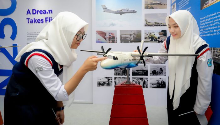 Pemkot Bandung dan PT DI Luncurkan Wisata Edukasi Kedirgantaraan