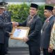 Pemkot Bandung dan Paguyuban Lurah Raih 2 Penghargaan Hukum di Hari Pengayoman 2025