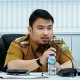 Bupati Subang Reynaldy Putra Andita saat konferensi pers pengungkapan kasus rokok ilegal di Kodim 0605 Subang.
