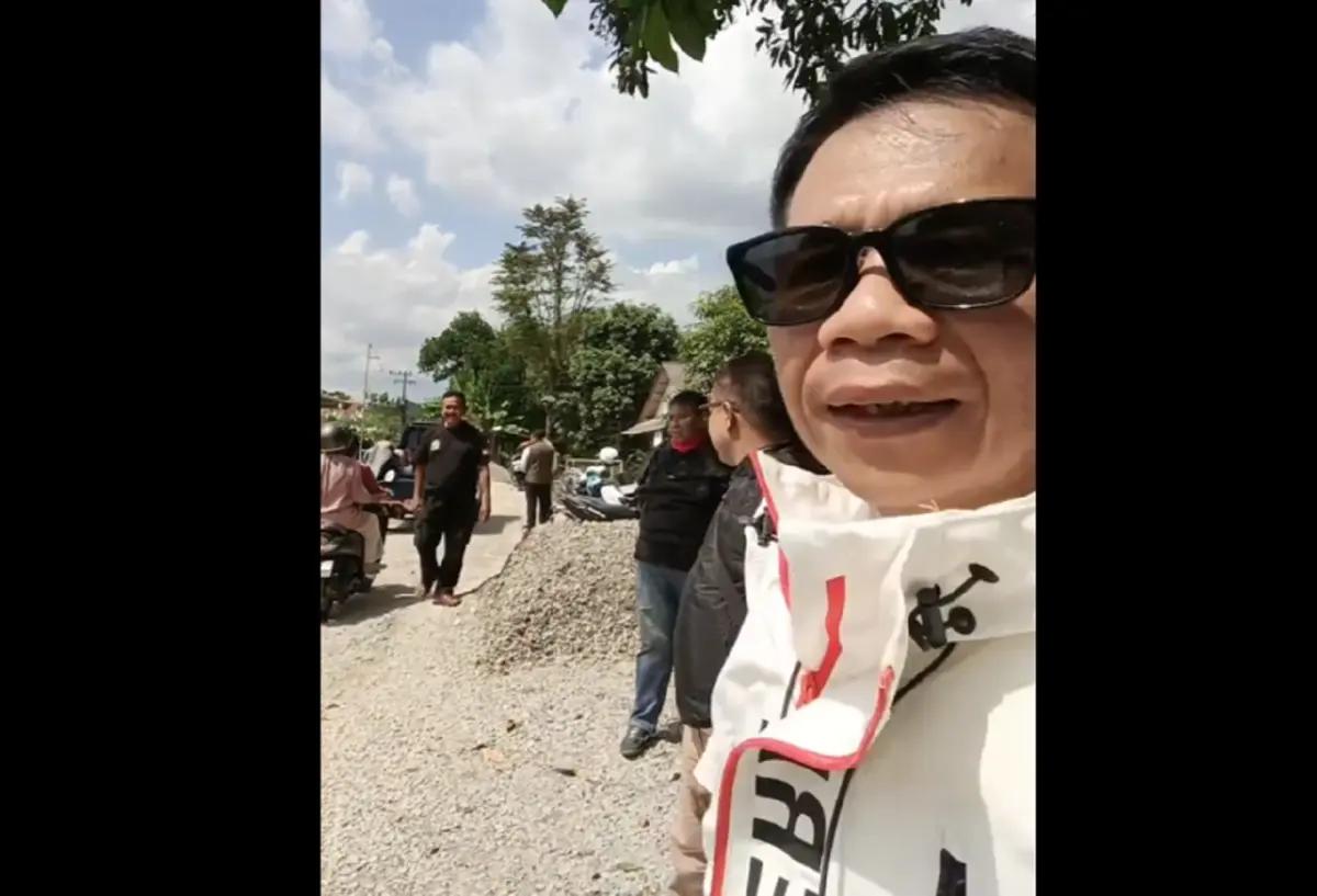 Om Zein tinjau jalan viral Benteng-Cirangkong Purwakarta