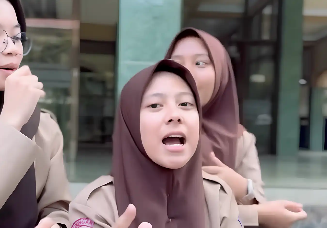 Siswa SMAN 2 Kuningan protes suara bising knalpot brong