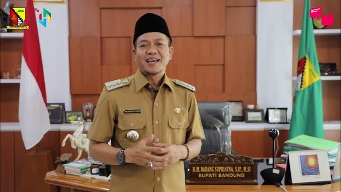 Bupati Bandung Dadang Supriatna