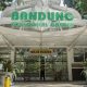 Pintu masuk Kebun Binatang Bandung atau Bandung Zoo