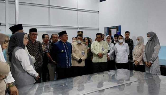 Wakil Ketua DPR RI Temukan Banyak Pelanggaran di Dapur MBG Garut