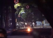 Polda Jabar: Tembakan Gas Air Mata di Sekitar Unisba Dipicu Serangan Bom Molotov Kelompok Anarko