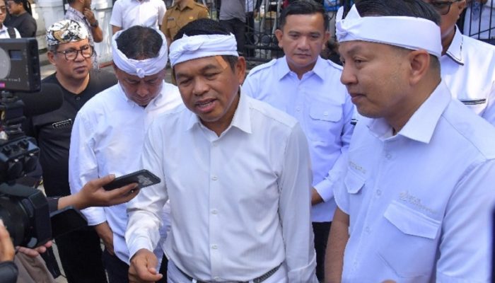 Pasca Demo, Dedi Mulyadi Pastikan Pembersihan dan Perbaikan Fasilitas Umum di Gedung Sate dan DPRD Jabar