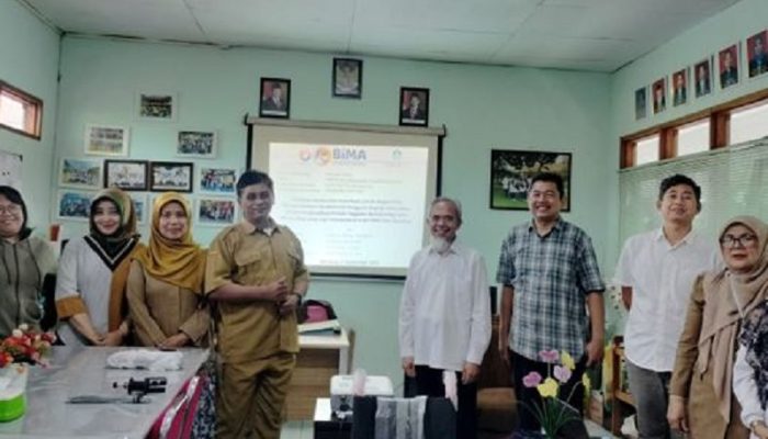 Pelatihan Kursi Roda Listrik Hibrid POLBAN-SLBD YPAC Bandung Dorong Kemandirian Tunadaksa