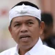 Penghentian sementara tambang di Bogor oleh Gubernur Jawa Barat Dedi Mulyad karena dinilai jauh dari aturan yang berlaku