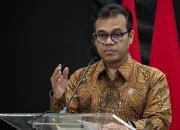 Tiru Swiss, Komdigi Kaji Aturan Satu Akun Medsos per Warga Indonesia