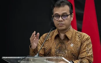 Nezar Patria kaji aturan satu akun medsos per warga Indonesia
