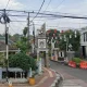 Penertiban kabel internet dan TV kabel semrawut di Purwakarta