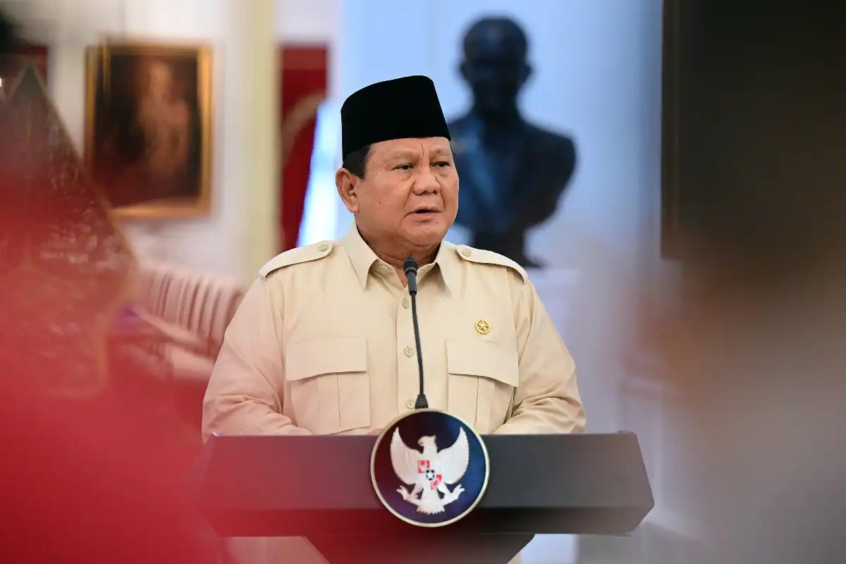 Prabowo perintahkan BGN agar SPPG wajib memiliki koki terlatih buntut keracunan MBG.
