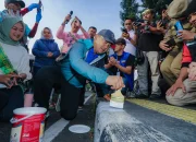 Ribuan Warga Bandung Ikut Aksi Bebersih, Farhan: Warga Jaga Kota Itu Kunci