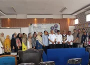 Lewat PKM Pasawahan, UBP Karawang Dorong UMKM Purwakarta Go Digital