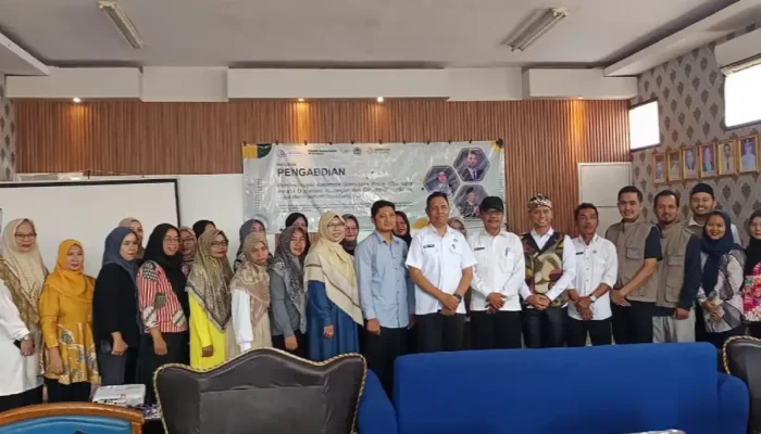 Lewat PKM Pasawahan, UBP Karawang Dorong UMKM Purwakarta Go Digital