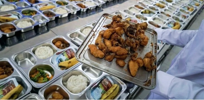 Menu makanan bergizi gratis.