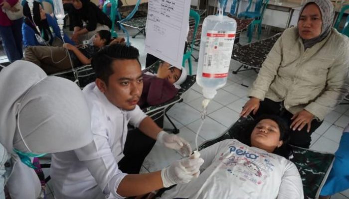 Korban Keracunan Program MBG di Cisarua Tembus 502 Siswa, Distribusi Menu Dihentikan Sementara