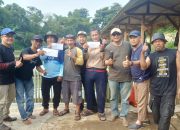 6 Tahun Jurnalis Hukum Bandung: 1,5 Kuintal Ikan Mas Ditebar dalam ‘Fun Fishing’ Ceria di Cimaung