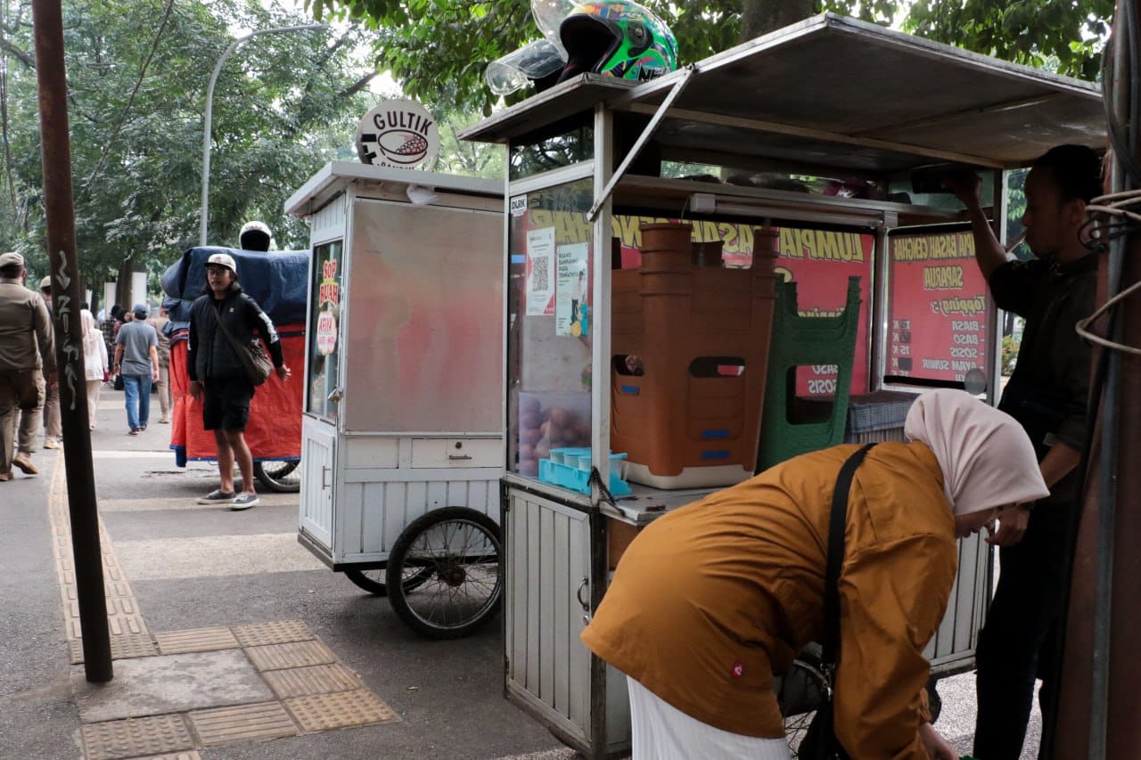 DPRD dan Pemkot Bandung Ubah Paradigma: PKL Kini Jadi Penggerak Ekonomi Kota