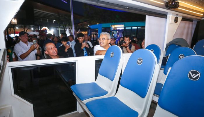 Angklung, Angkot Listrik Pertama di Bandung Mulai Uji Coba di Rute Gunung Batu – Stasiun Bandung