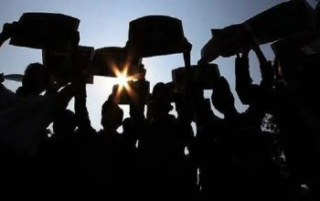 Aksi nasional KSPI di Jakarta desak pemerintah naikkan upah minimum 2025