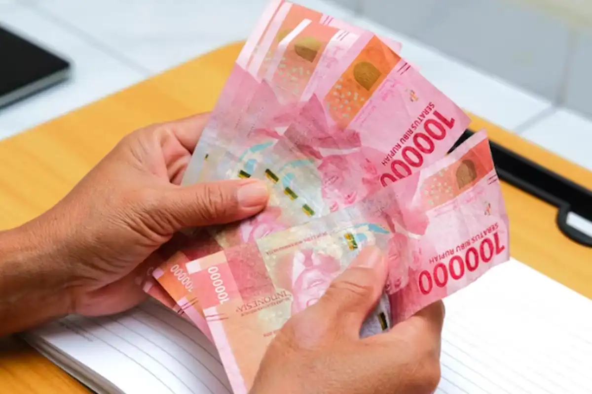 Gus Ipul pastikan bansos tambahan Rp900 ribu cair bulan oktober 2025 bagi jutaan KPM.