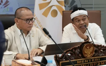 Menteri P2MI Mukhtarudin dan Dedi Mulyadi bahas program vokasi 5 bahasa wajib untuk calon PMI Jabar