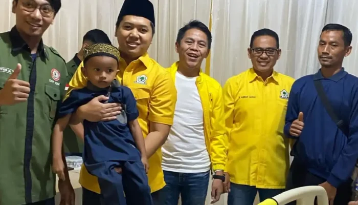 Meriahkan HUT ke-61, Golkar Purwakarta Gelar Sunatan Massal Gratis