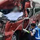 Evakuasi kecelakaan travel tabrak truk di Tol Cipularang arah Jakarta