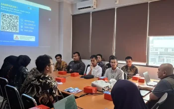 Koordinator SPPG sambangi Diskominfo Purwakarta bahas layanan pengaduan MBG.