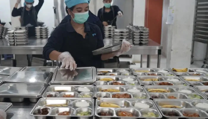 Pastikan Makanan Aman dan Bergizi, 5.000 Chef Profesional Bakal Kawal Dapur MBG