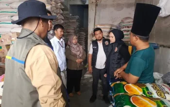 Satgas Pangan Polres Purwakarta sidak harga beras di pasar Purwakarta