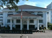 Tekan Biaya Operasional, WFH DPRD Jabar Dimulai November 2025