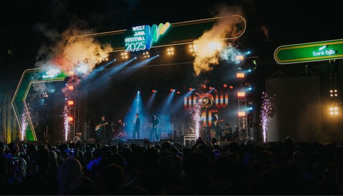 bank bjb Hadirkan Semangat “Gapura Panca Waluya” di West Java Festival 2025: Rayakan Budaya dan Inovasi Digital Jawa Barat!