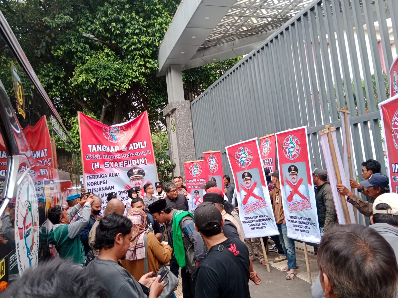 Warga Indramayu Desak Kejati Tetapkan Wakil Bupati Syaefudin Tersangka Kasus Tunjangan Perumahan DPRD