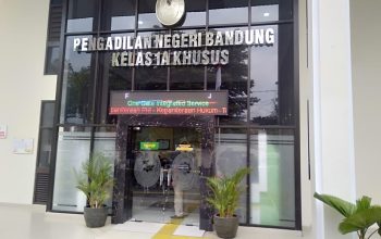 Sidang Kasus Bom Molotov Gedung Sate: 4 Pemuda dan Seorang Anak Diadili di PN Bandung