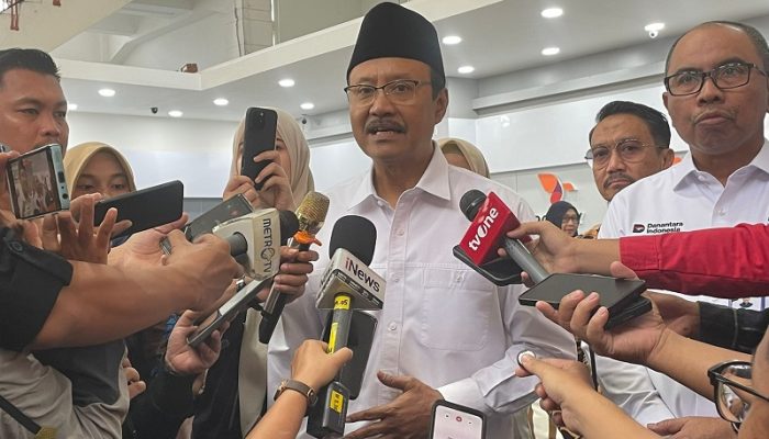 Tinjau Penyaluran BLTS di Bandung, Gus Ipul Pastikan Bantuan untuk 12 Juta KPM Mulus dan Tepat Waktu