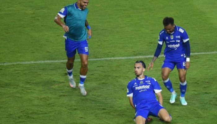 Gol Penalti Jung Antar Persib Tumbangkan Dewa United, Hodak Puji Mental Baja Pemain
